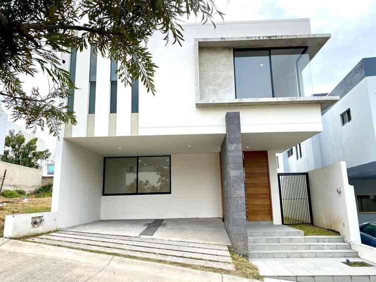 casa en venta lopez mateos sur senderos de monte verde tlajomulco de zuniga jalisco pPESXr1